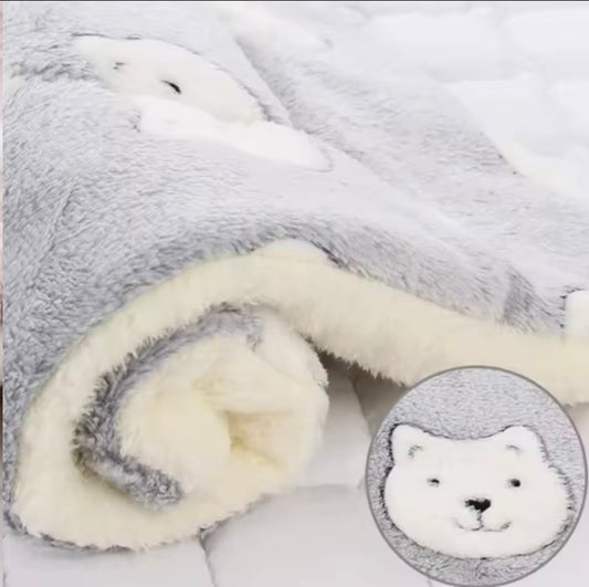 Haustierdecke mit Bärenmuster