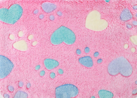 Haustierdecke mit Herzenmuster